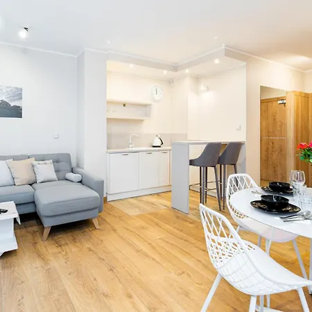 Apartmán Wonder Z Tarasem, Blisko Wyciagow Arena I Winterpol, Aquaparku I Kosciola Wang